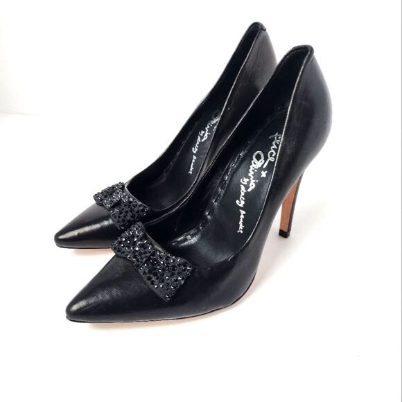 Alice + Olivia Rhinestone Bow Leather Black Pump Heels Size 37.5 - Picture 2 of 8